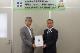 （1面）県教育長への教育予算要望